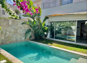 Superbe villa balnéaire avec piscine proche de la plage et la mer